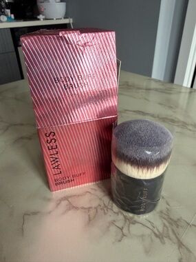 Lawless Body Buff Brush